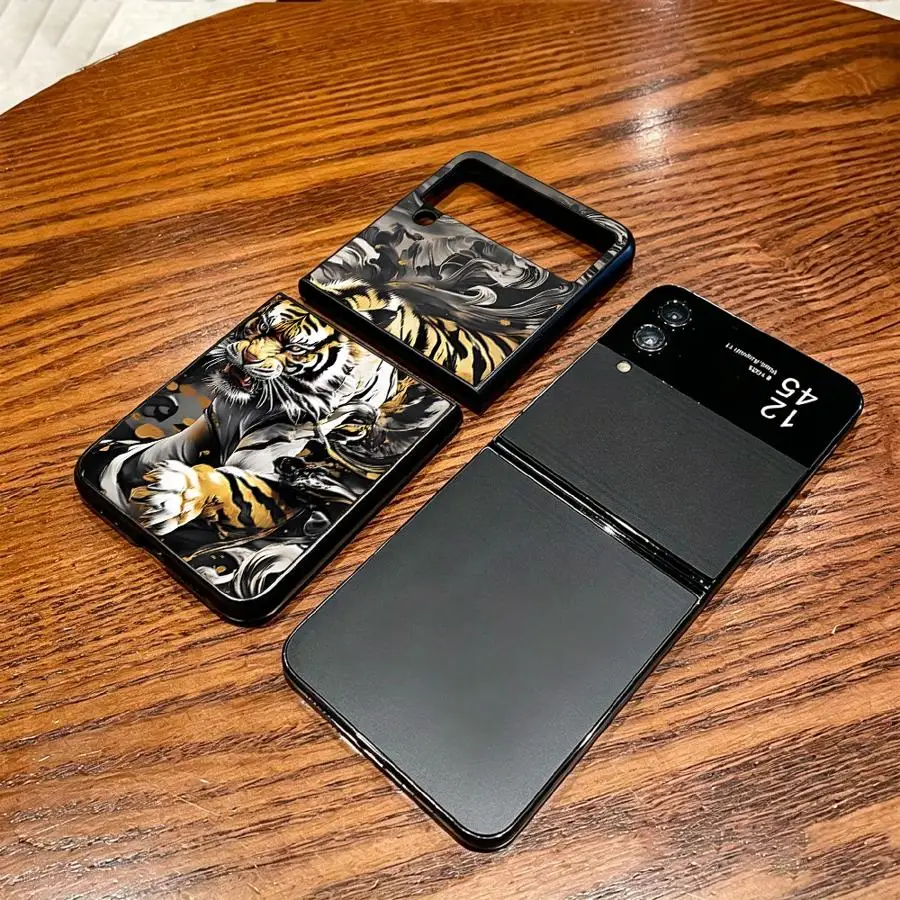 Фото Чехол для телефона Ukiyo E Tiger для Samsung Galaxy Z Flip 7 6 5 4 3 Z Fold 7 6 5 4 3 №5