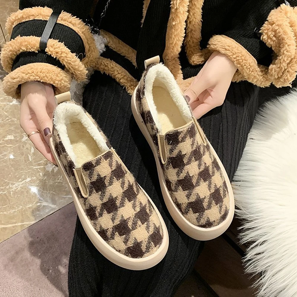

Thousand bird plaid big head bread cotton shoes women winter plus cashmere 2023 pregnant women loafer hair shoes bean shoes