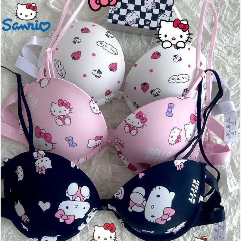 

Комплект нижнего белья с бюстгальтером «Hello Kitty» и чашками пуш-ап