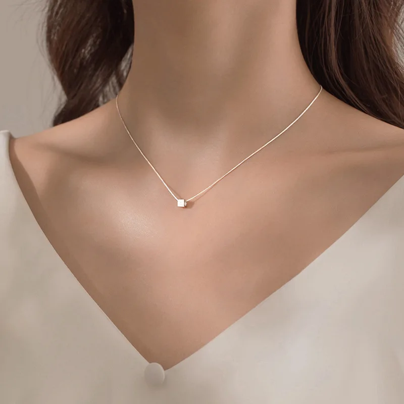

Pendant Necklaces Geometric Square Necklace Simple Women Fine Jewelry Cute Accessories Pendant