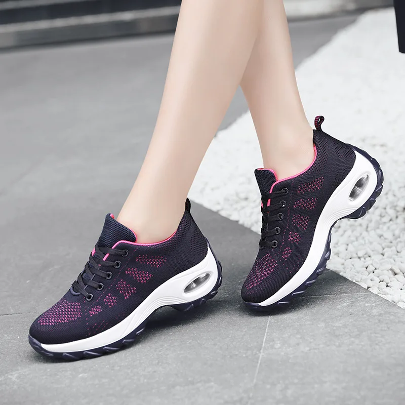 Hot Sale Fly Knitting Breathable Ladies Sport Slip On Shoes Women's Fashion Sneakers