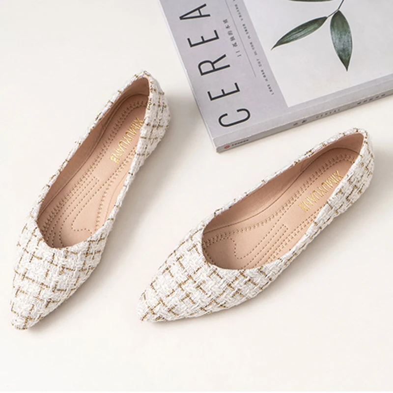 Hot Women Pointed Toe Plaid Flats Woman Ballerina Loafers Soft Bottom Lattices Moccasins Femme Plus Size 40/42 Shoes