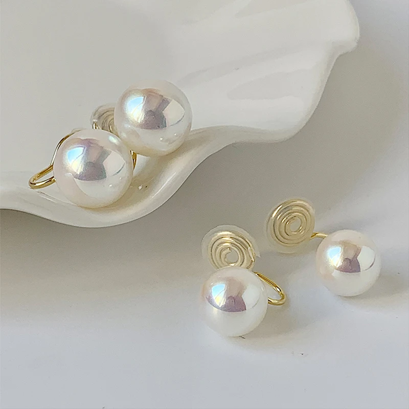 

Baroque Pearl Ear Clips High-end Light Luxury Round Retro Mosquito Coil Earrings Without Ear Holes Unusual Party Wedding Jewelry
