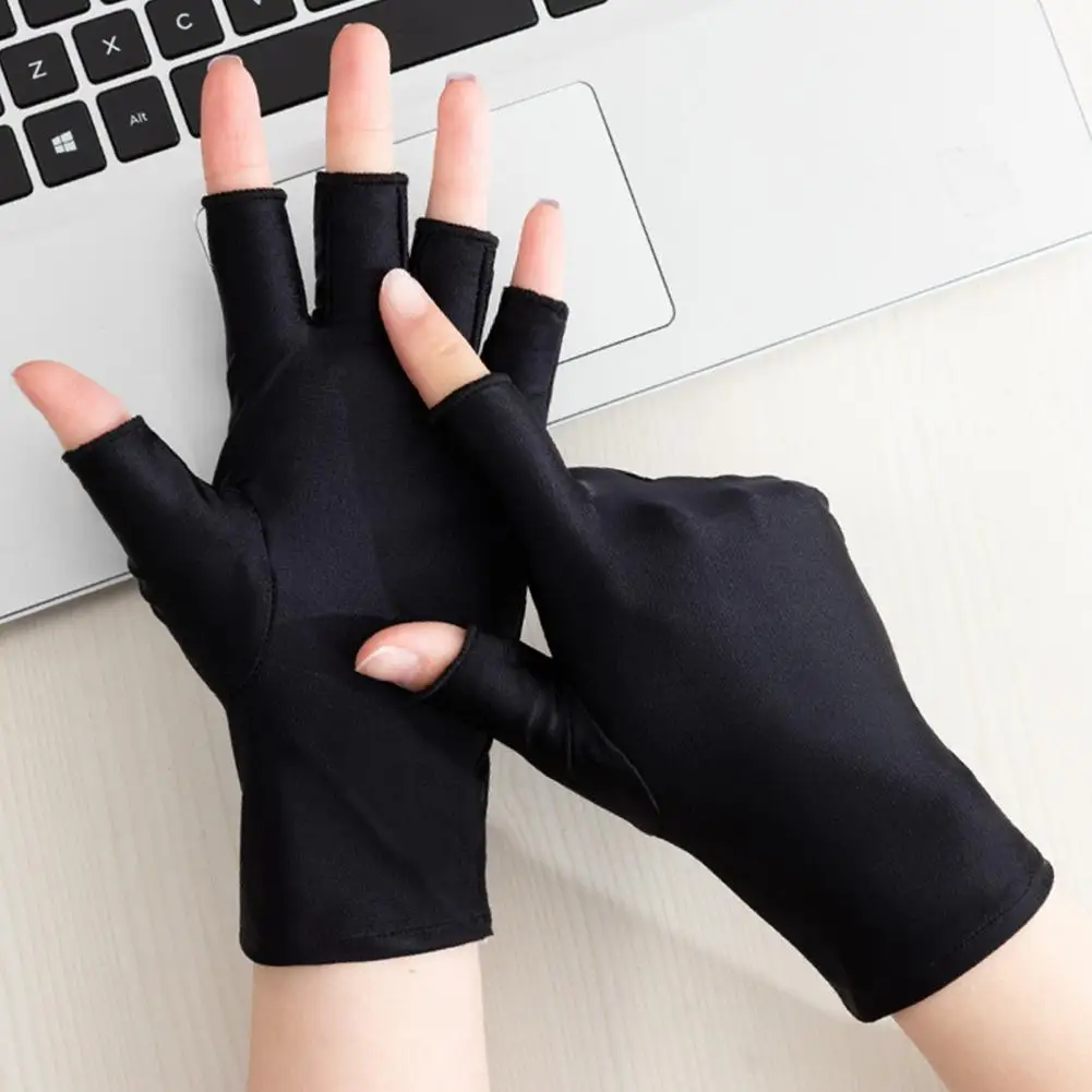 

1 Pair Nail Art Gloves Protection Half Fingers Breathable Cooling Anti-UV Thin Riding Cycling Sunshade Gloves Nail Supplies