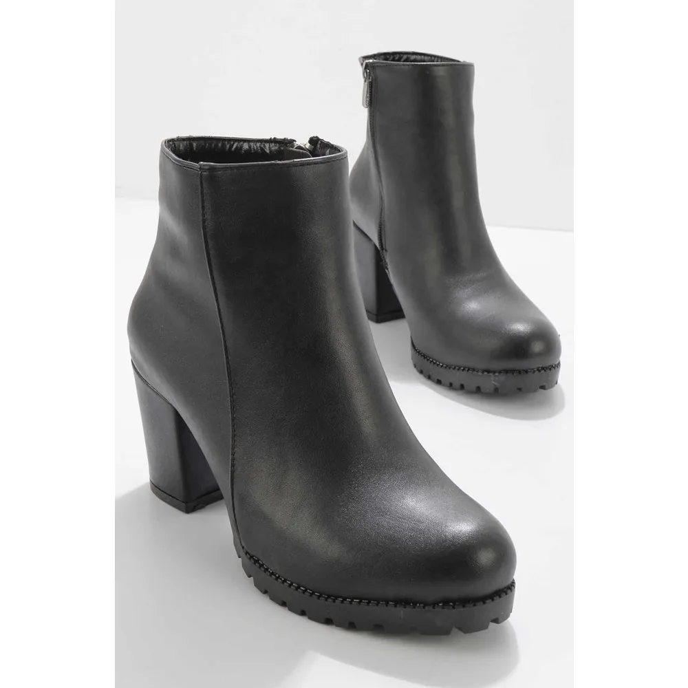 

Черные женские сапоги и ботинки Dorlie K02995200009