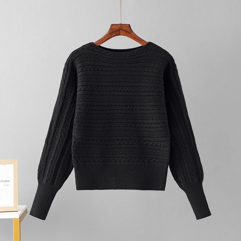 Женский свитер с воротником-лодочкой длинным рукавом