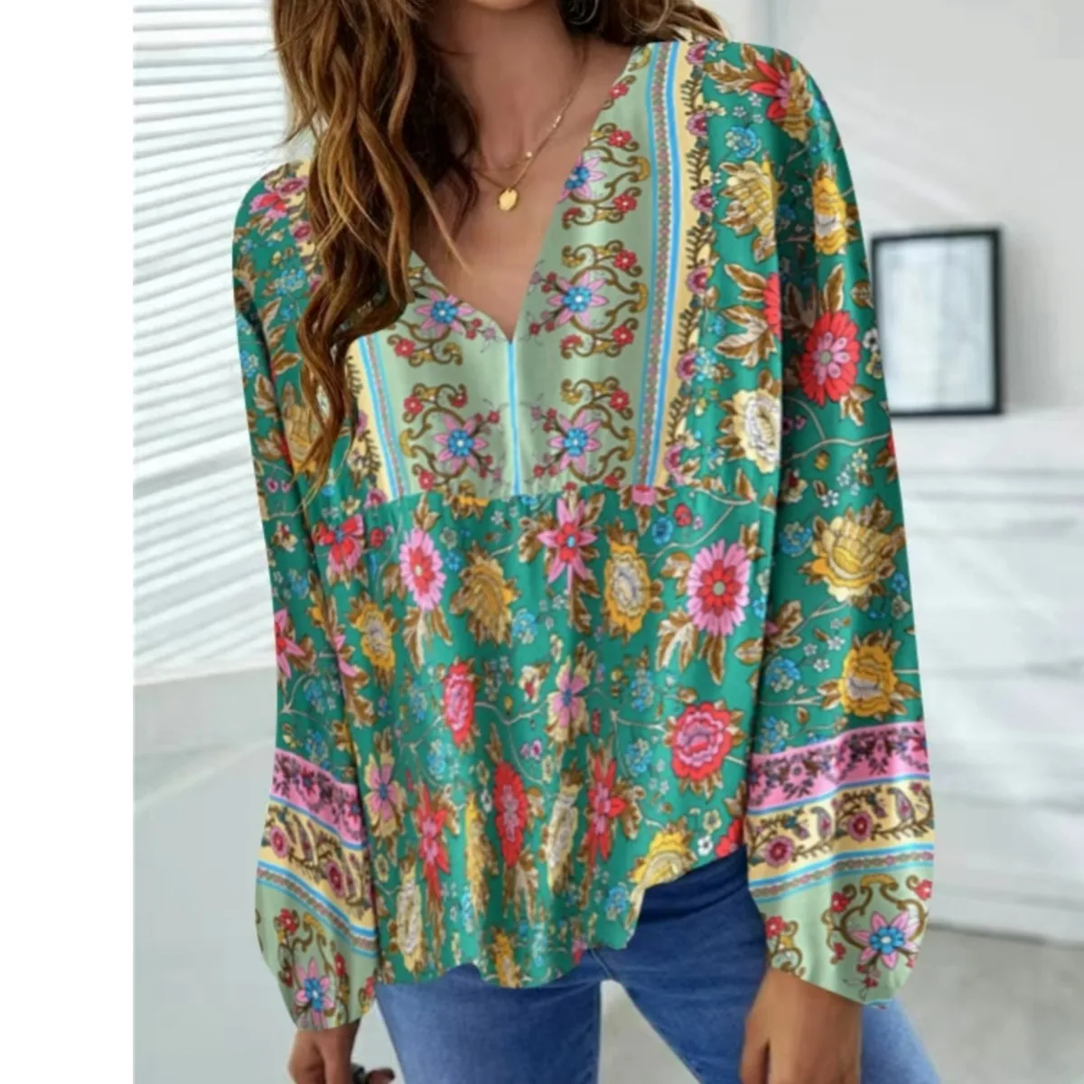 

Вискозные топы, рубашка в стиле бохо, блузы, зеленая богемная блузка с цветочным принтом и V-образным вырезом, рубашки с длинным рукавом и бахромой