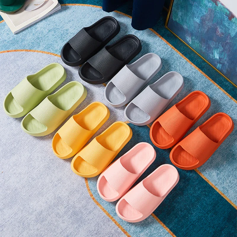 

EVA Thick Platform Bathroom Home Slippers Cloud Slippers Women Soft Sole EVA Indoor Slides Sandals Summer Non-slip Flip Flops