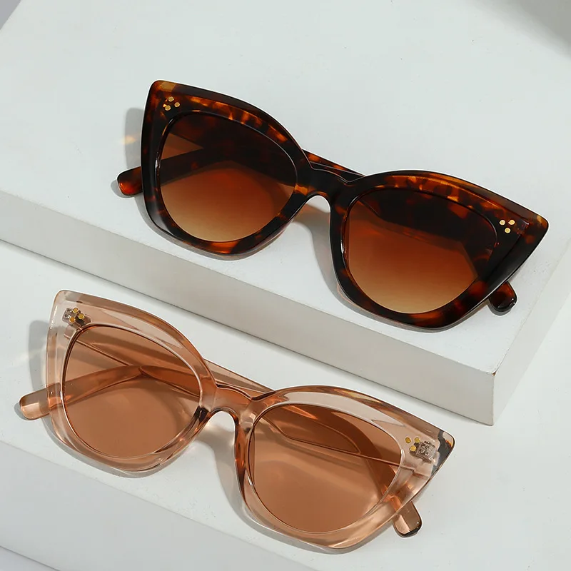 

2022 New Fashion Retro Cat Eye Sunglasses Men's and Women's Same Trend Sunglasses
