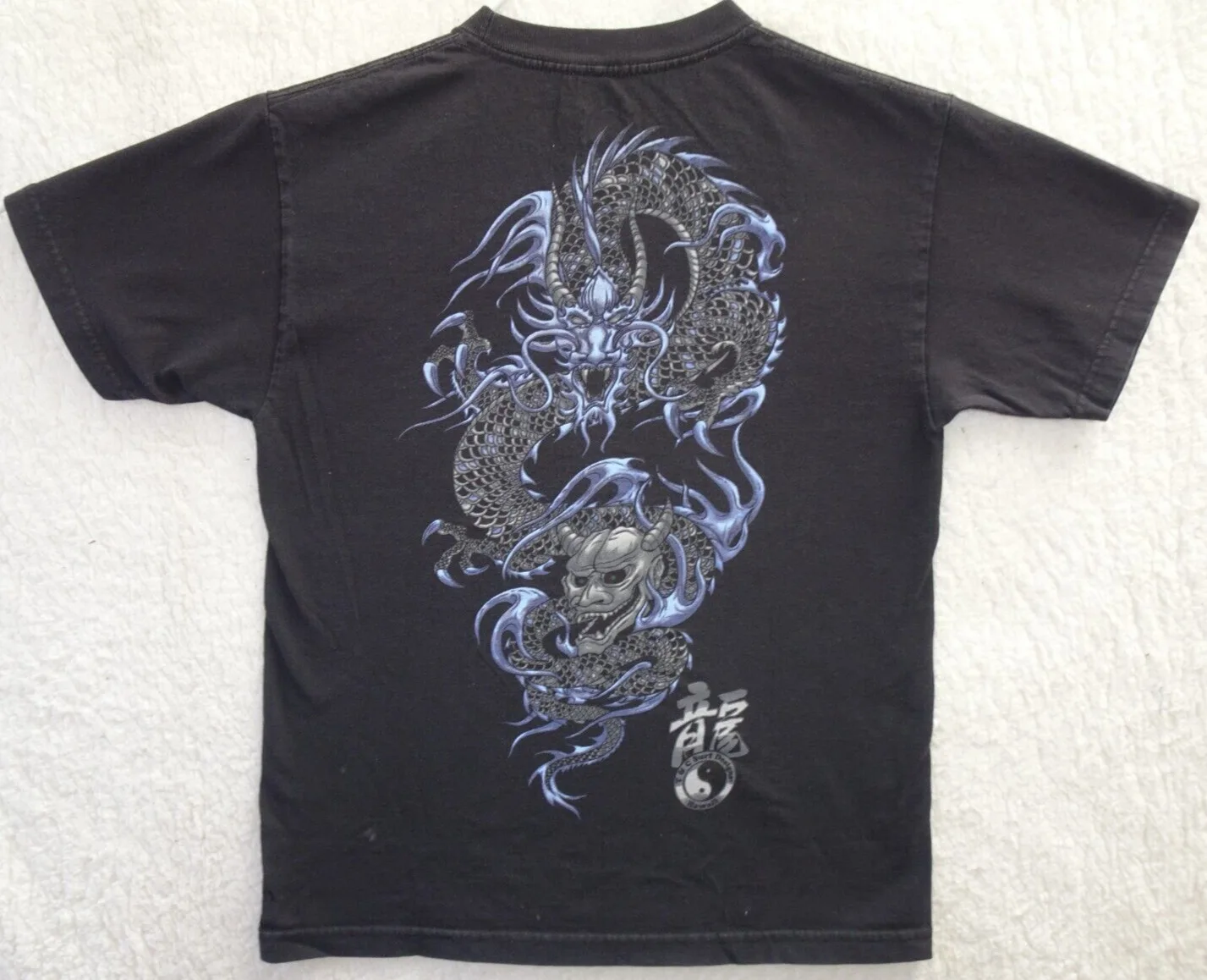 T &amp C дизайн серфинга Гавайский дьявол Дракон художественная Футболка средний