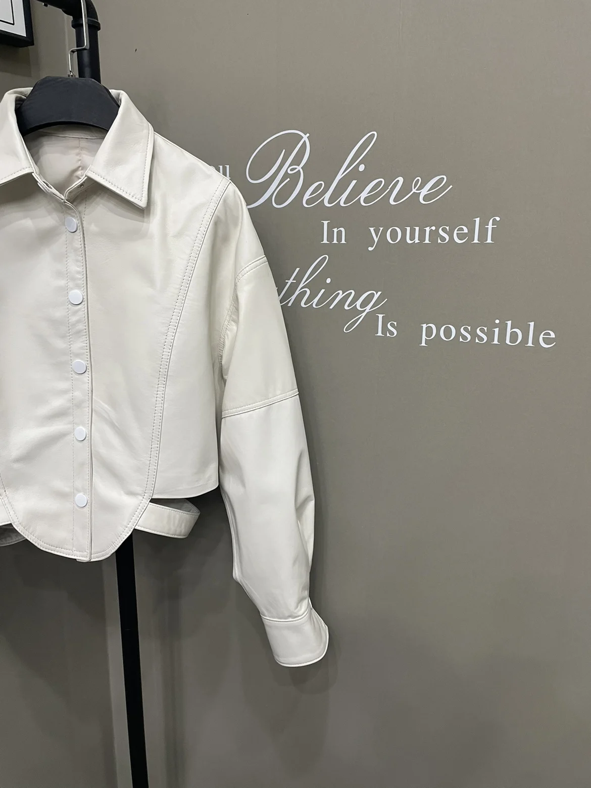 Vivi Same Sle Square Collar Genuine Leather Coat Women Short Elegant Simple Single-Breasted Small Sheepskin Jacket