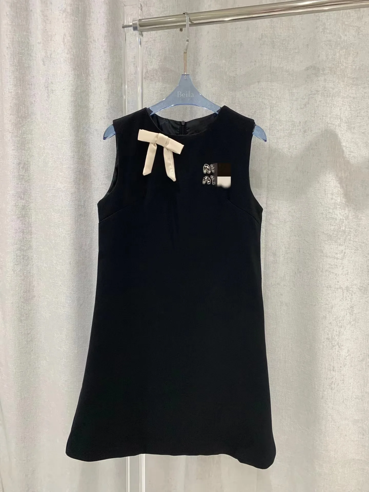 Женское платье без рукавов маленькое Элегантное короткое во французском стиле с