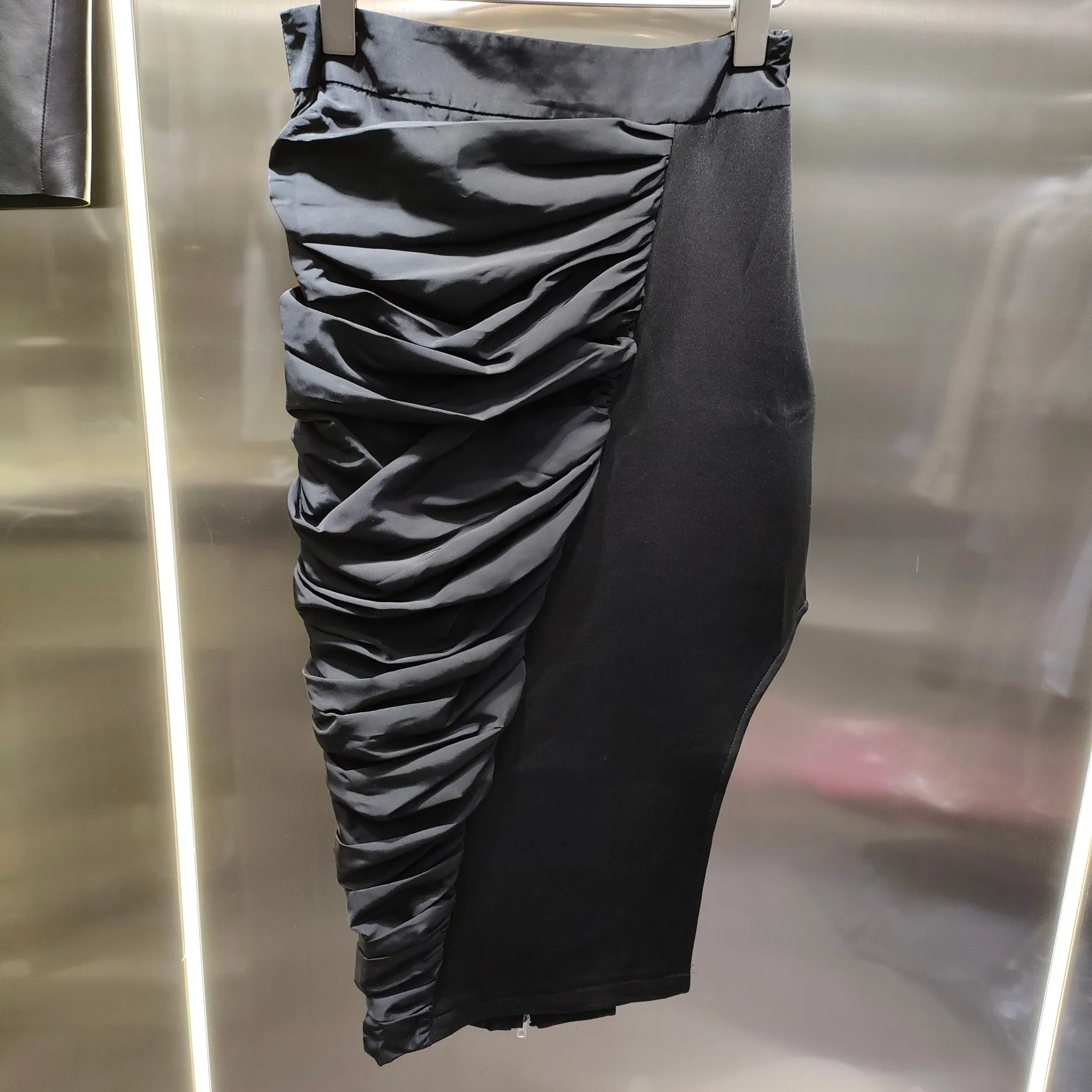 

Black bag hip skirt classic black timeless durable look and wear