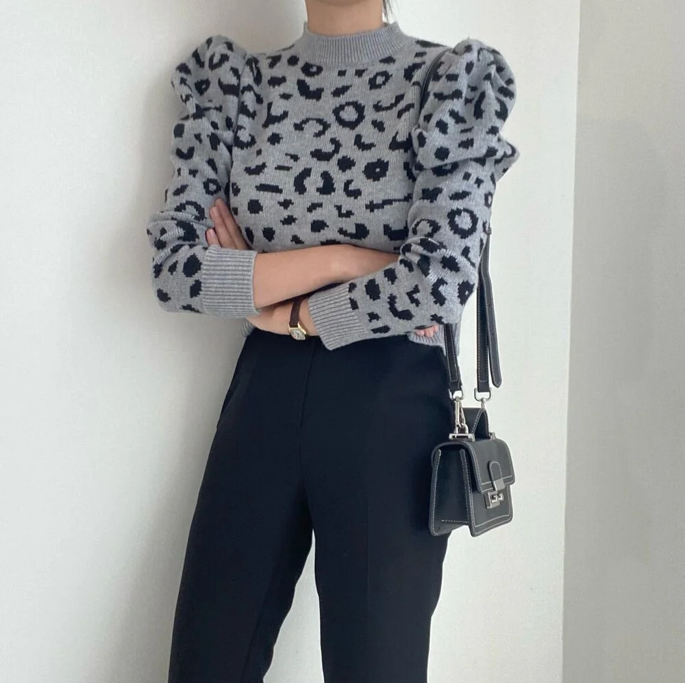 Женский свитер с леопардовым принтом шорты повседневный пузырьковый наплечный