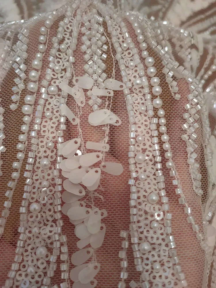 Ткань с бисером Дубай европейский стиль Новинка! Молочно-белые бусины и блестки