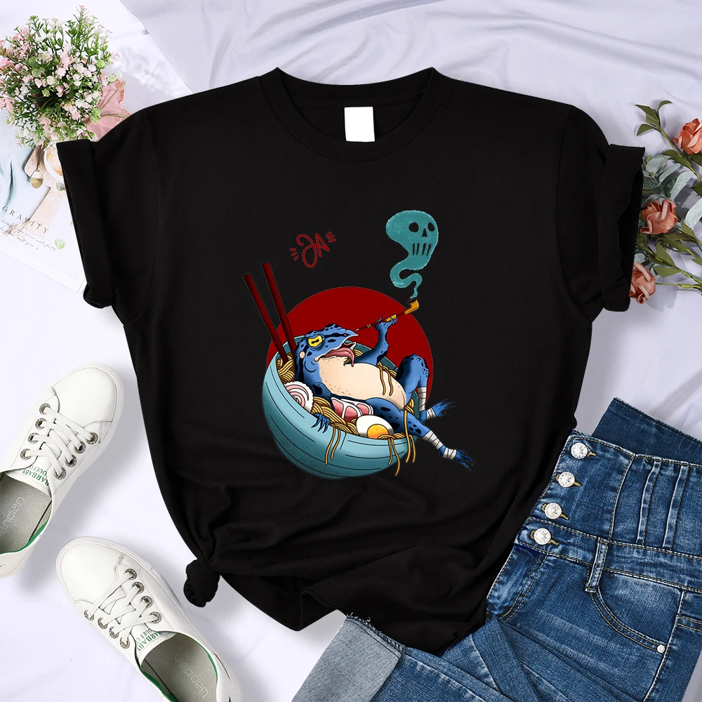 

Футболка женская с забавным принтом, повседневная оверсайз рубашка с принтом рамен и лягушки, модная индивидуальная одежда в стиле хип-хоп ...