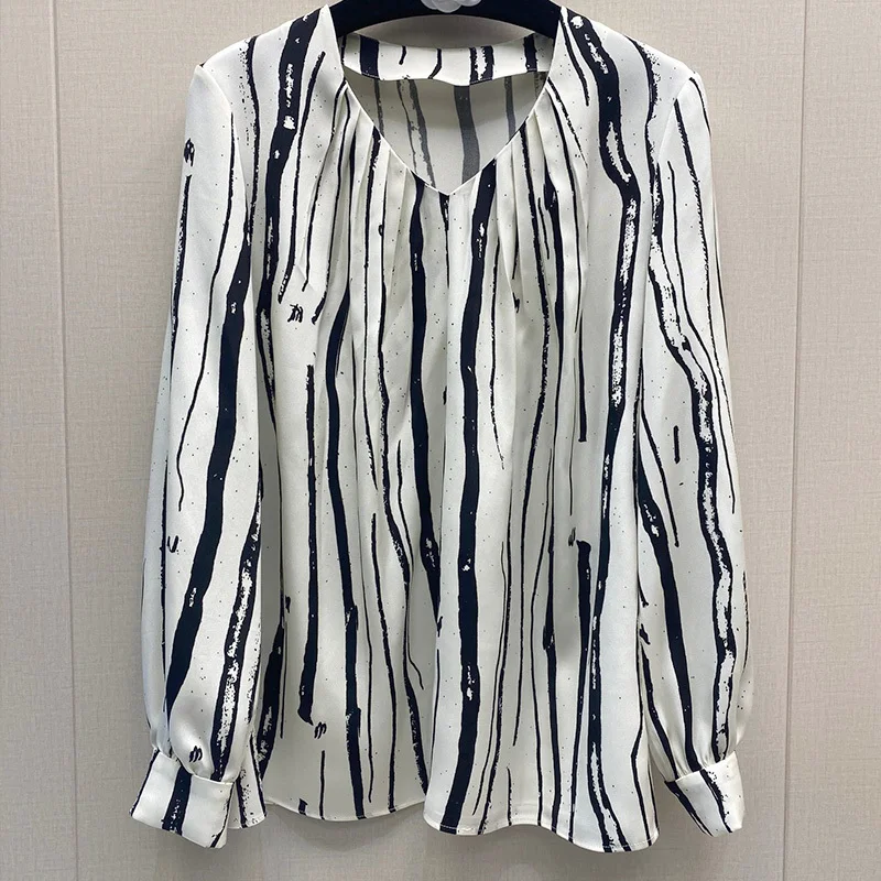 

Женская шелковая блузка в полоску, черная или белая элегантная офисная рубашка с V-образным вырезом и длинным рукавом-фонариком, повседневн...
