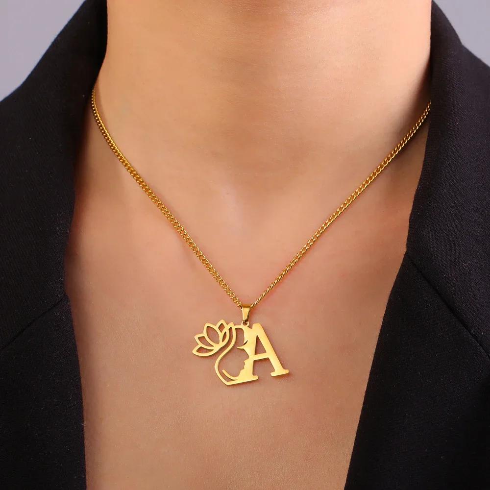 А - Z инициалы лотос кулон ожерелье леди нержавеющая сталь дама боковые украшения