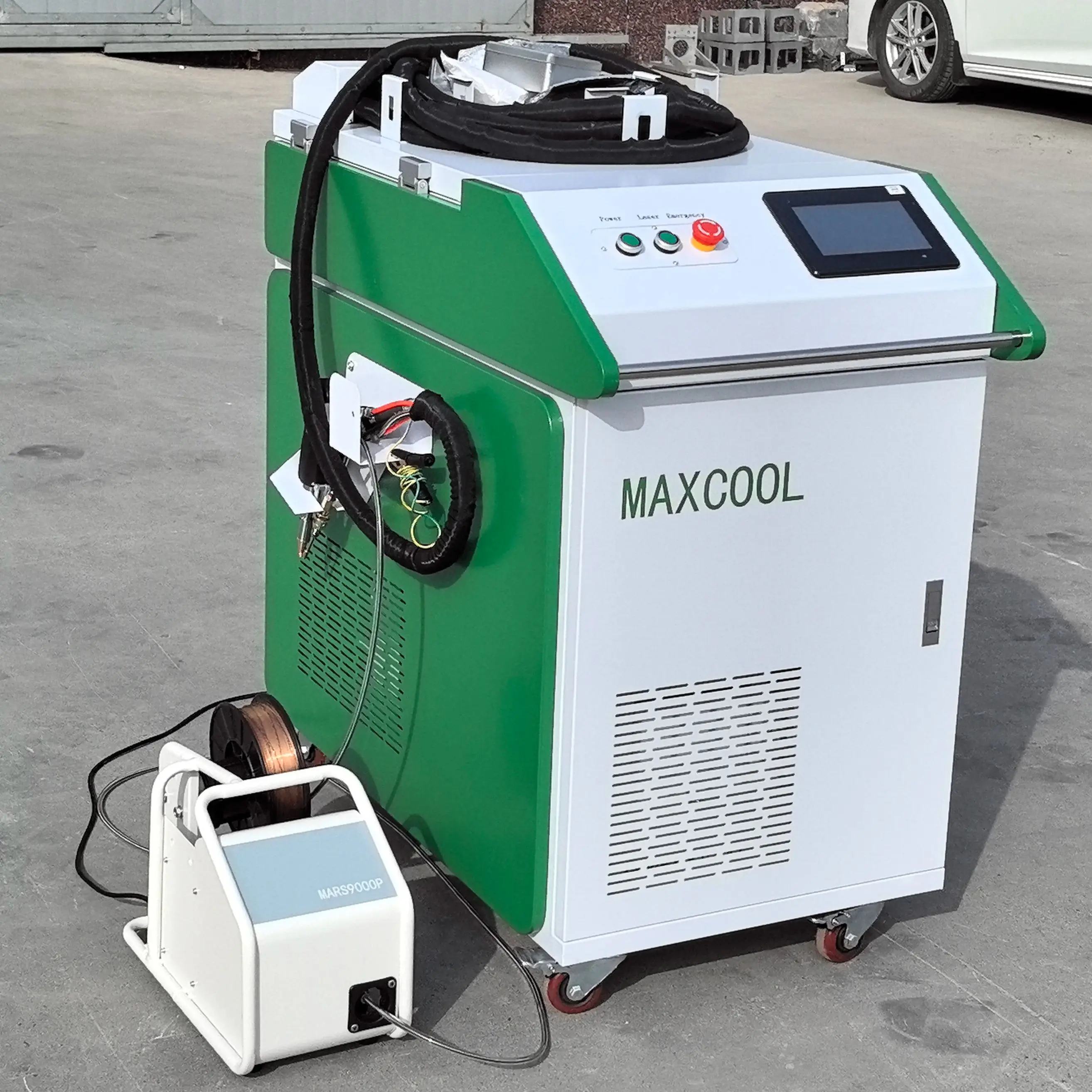 Ручная лазерная чистящая машина для ржавой краски алюминия с покрытием 1500 Вт 2000