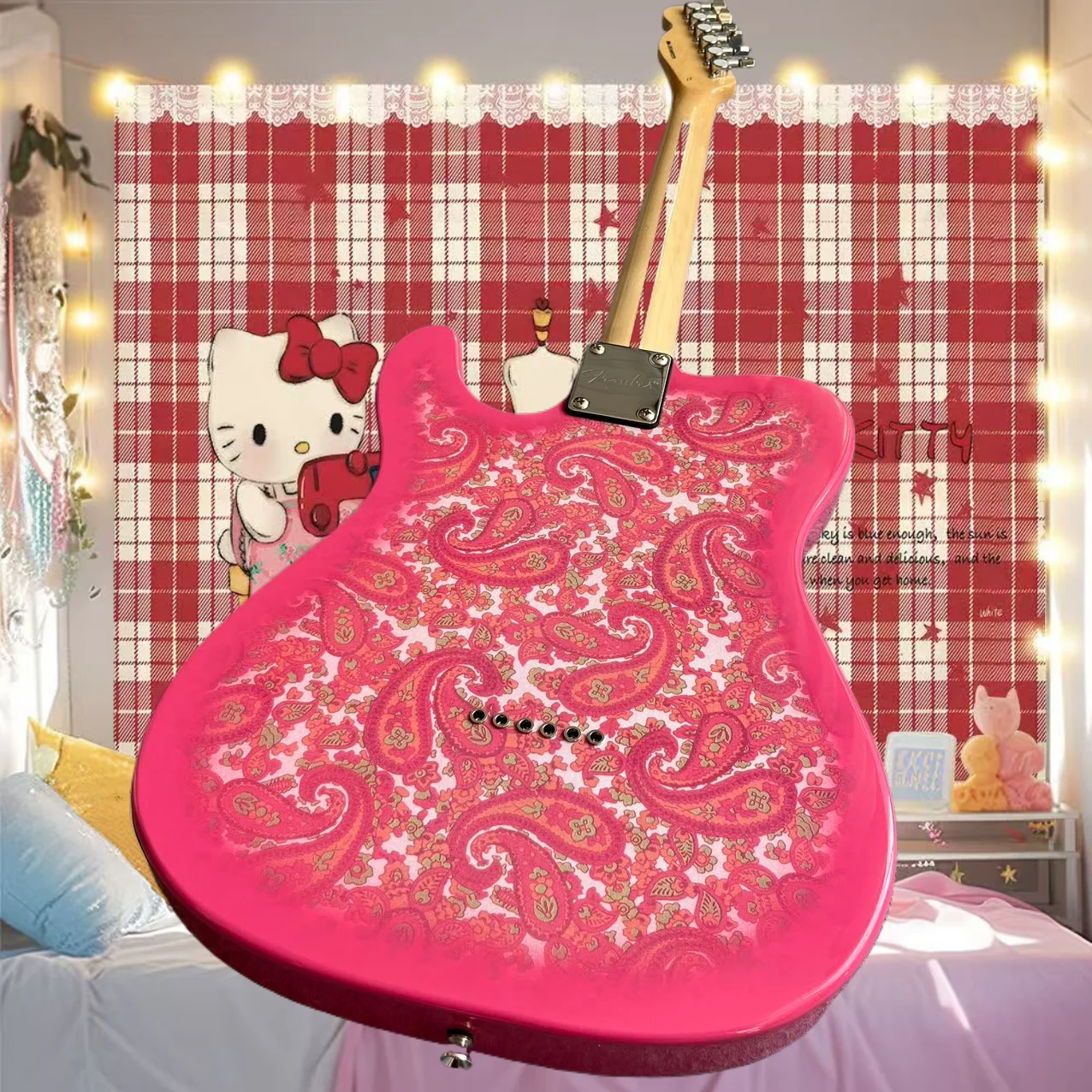 Электрическая гитара изготовленная из заводского клена и персикового дерева