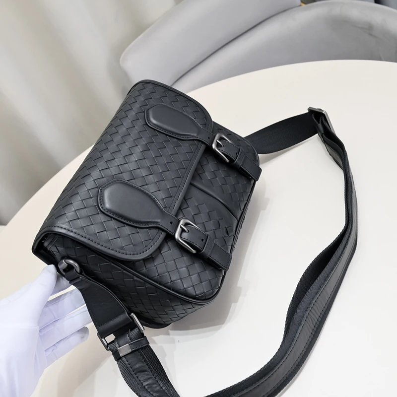 Рисунок 4 - Сумка-мессенджер IFS мужская из натуральной кожи