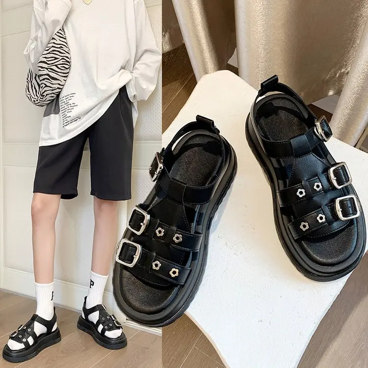 

2022 Summer Flat Sandal Shoe Med Clogs Wedge Suit Female Beige Soft All-Match Women's Heels Buckle Strap Muffins shoe Without Co