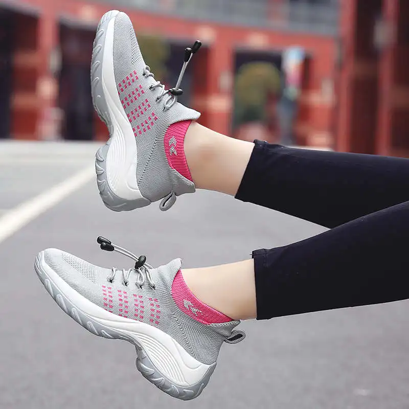 

Middle-Aged Sport Shoes Exercise Ladies Running Shoes Soft Outsole Sports Woman Casual Sneackers 2021 Woman Sneakers New Tennis
