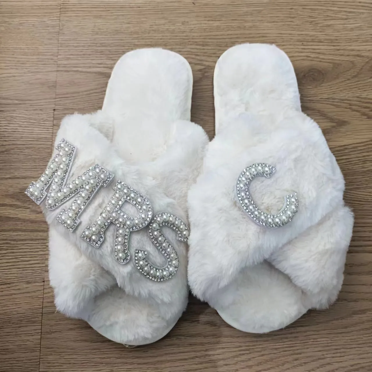 Тапочки невесты I Do | Шлепанцы из искусственного меха индивидуальные меховые