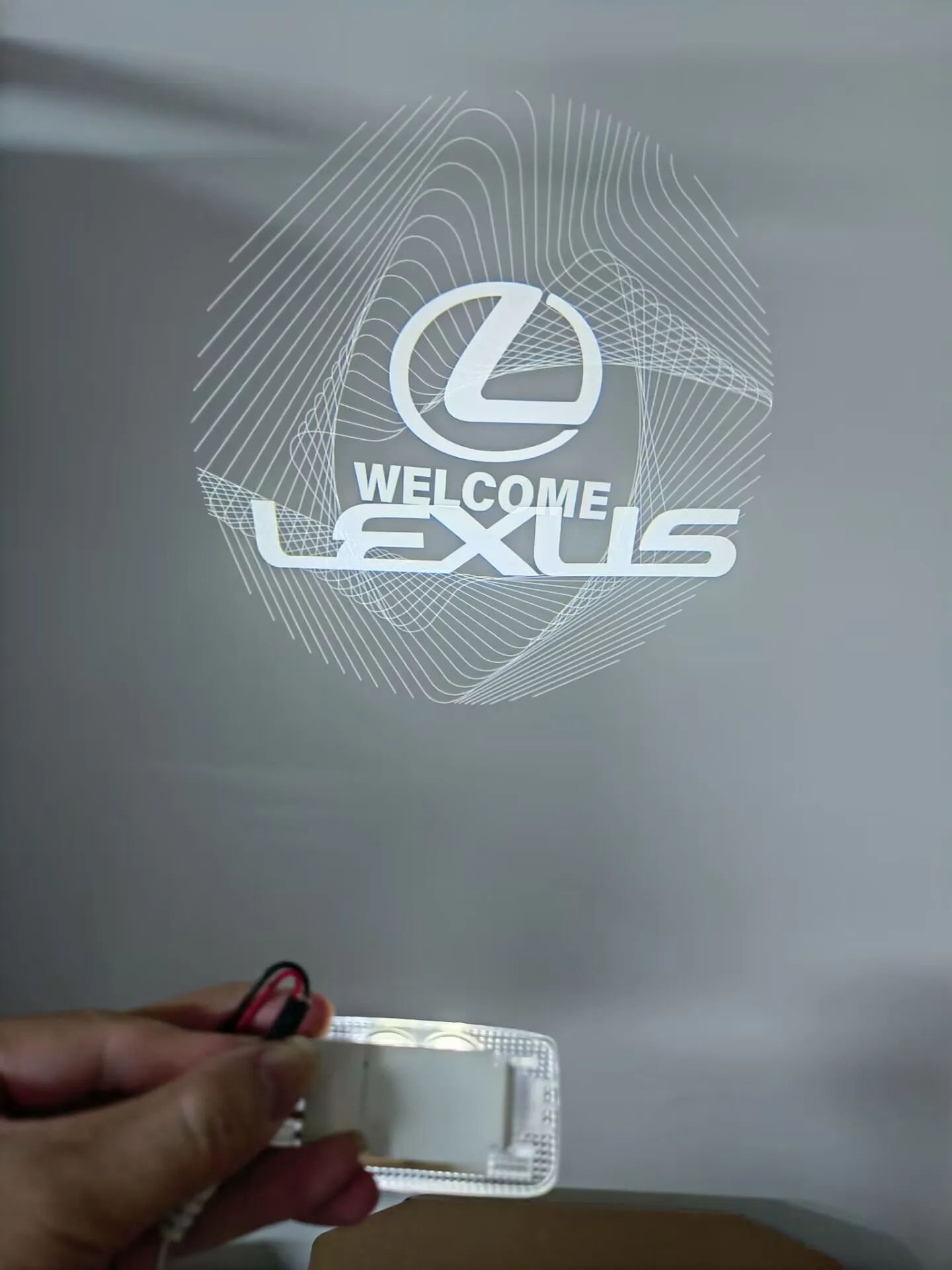 

Подходит для Lexus LS ES IS LX RX GS GX LC RC UX NX HD Логотип, динамическая дверь автомобиля, добро пожаловать, фотолампа, автоматический двойной лазерный проектор
