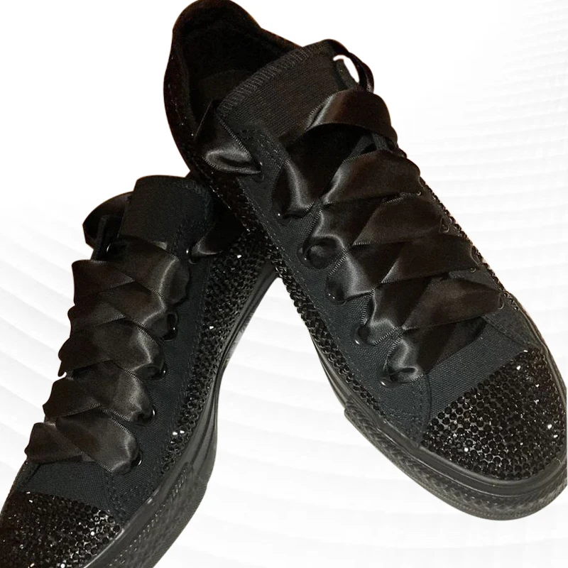 

Low-top black ribbon rhinestone canvas shoes street shooting hip-hop comfortable walking handmade rivet vulcanized shoes 35-46