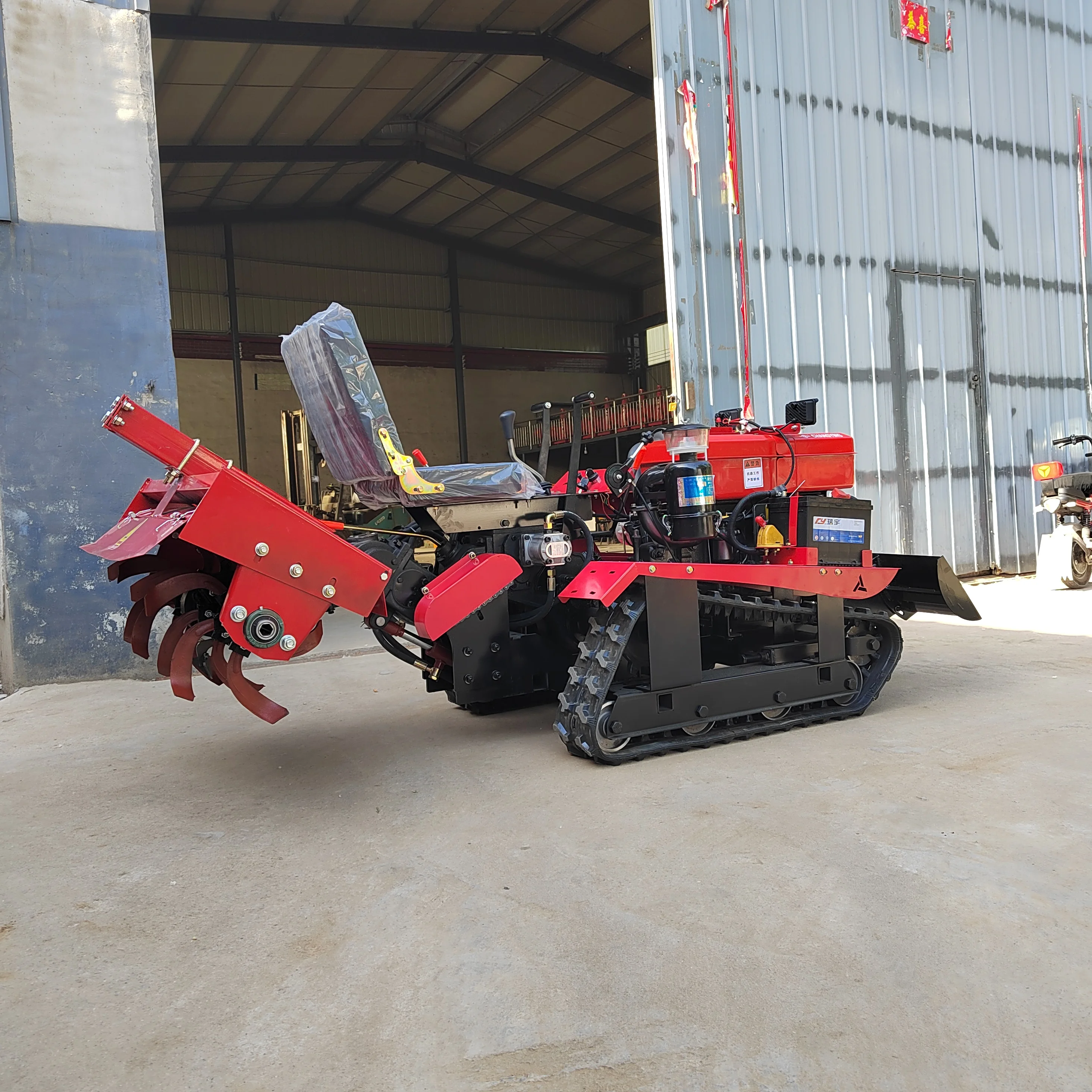 Горячая распродажа: дизельный сельскохозяйственный многофункциональный роторный культиватор-микротиллер на гусеничном ходу, 25-35 л.с. (art.: 3920dcbd70abb) - 3920dcbd70abb