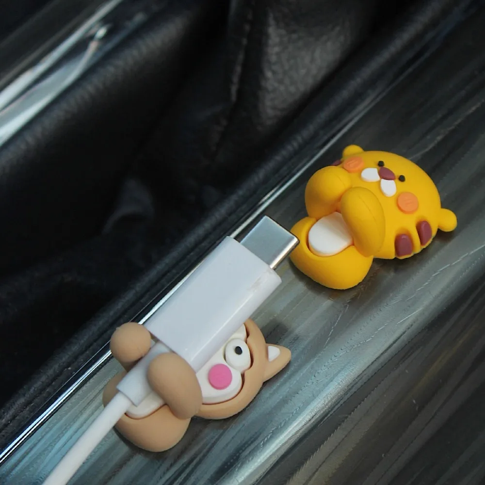 Силиконовый многоцветный держатель кабеля