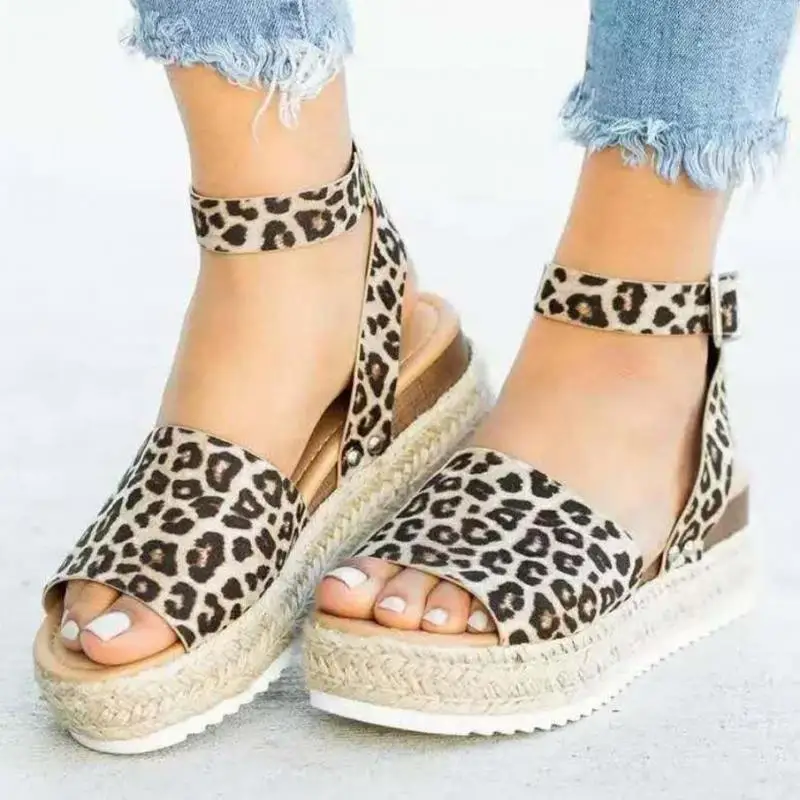 

Womens Sandals 2022 Summer New Shoes Students Flat Platform Shoes Women Soft Patent Leather Gladiator Sandals Female Beach Shoes