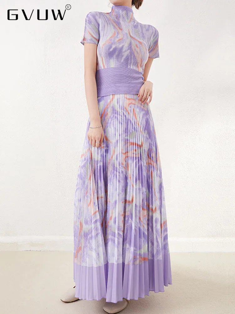 

GVUW Women Two Pieces Sets Pleated Print Turtleneck Short Sleeve Top Long A-line Skirt 2023 Summer Female Luxury Clothing 17D691
