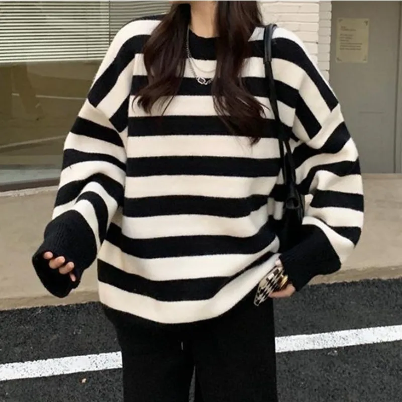 

New Contrast Stripe Sweater for Women in Autumn and Winter Slouchy Style Loose Slim Pullover Top for Women