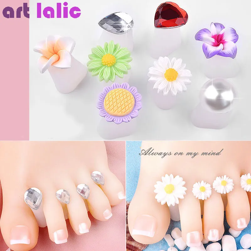 8 Pcs/Pack Toe Separator Cute Soft Silicone Toes Lock Tools Daisy Heart Shaped Rhinestones Nail Art Japanese Style