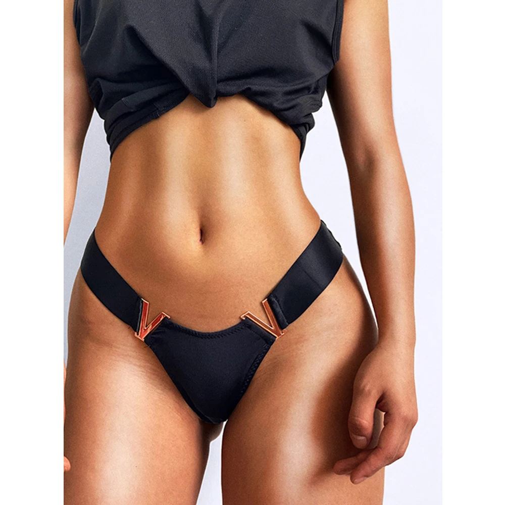 

Fashion Sexy V-Shaped Metal Decoration Underwear Sports Hip Lifting Low Waist High Fork Half Sheath Briefs Panties Women Sexy