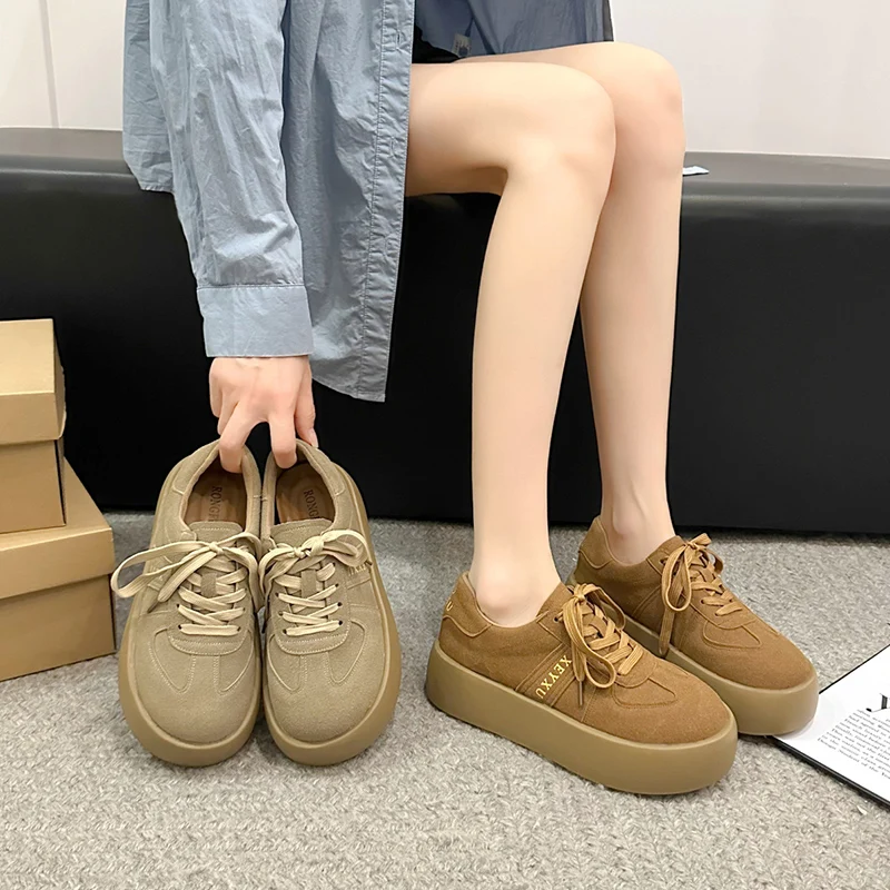 Женские кроссовки на танкетке универсальные дышащие платформе с круглым носком