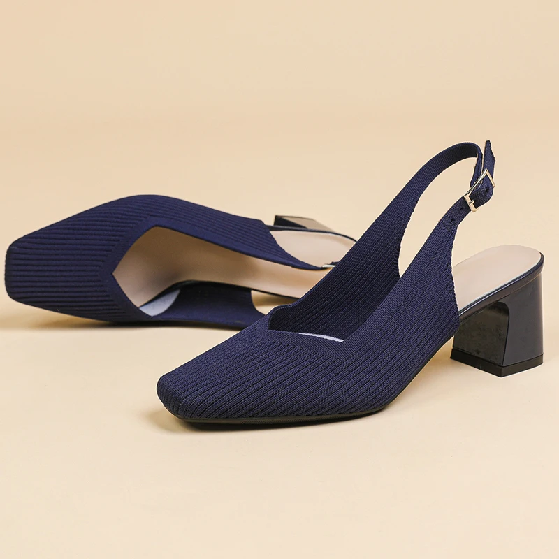 Женские босоножки на толстом каблуке