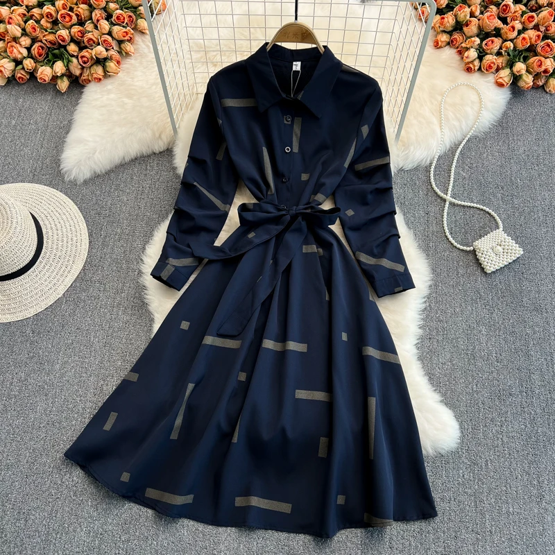 

Французское элегантное платье с длинным рукавом и отворотом на талии в стиле Хепберн