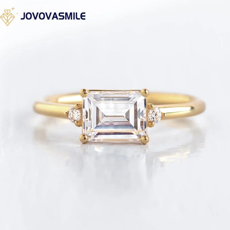 

JOVOVASMILE Moissanite Vintage Engagement Rings 8x6mm 2carat Emerald Cut 18k Yellow Gold East To West Oriented Design