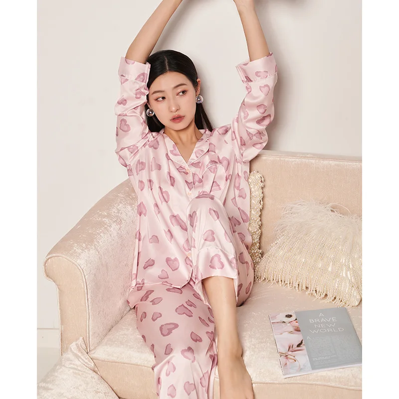 2023 New Arrival Spring and Autumn Peach Heart Sweet Ice Silk Pajamas Women's Long-Sleeved French Style Outerwear Home