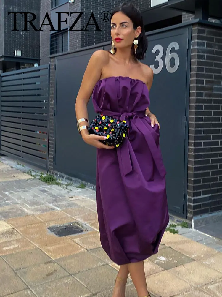 

Женское платье средней длины с поясом, без рукавов, с открытой спиной