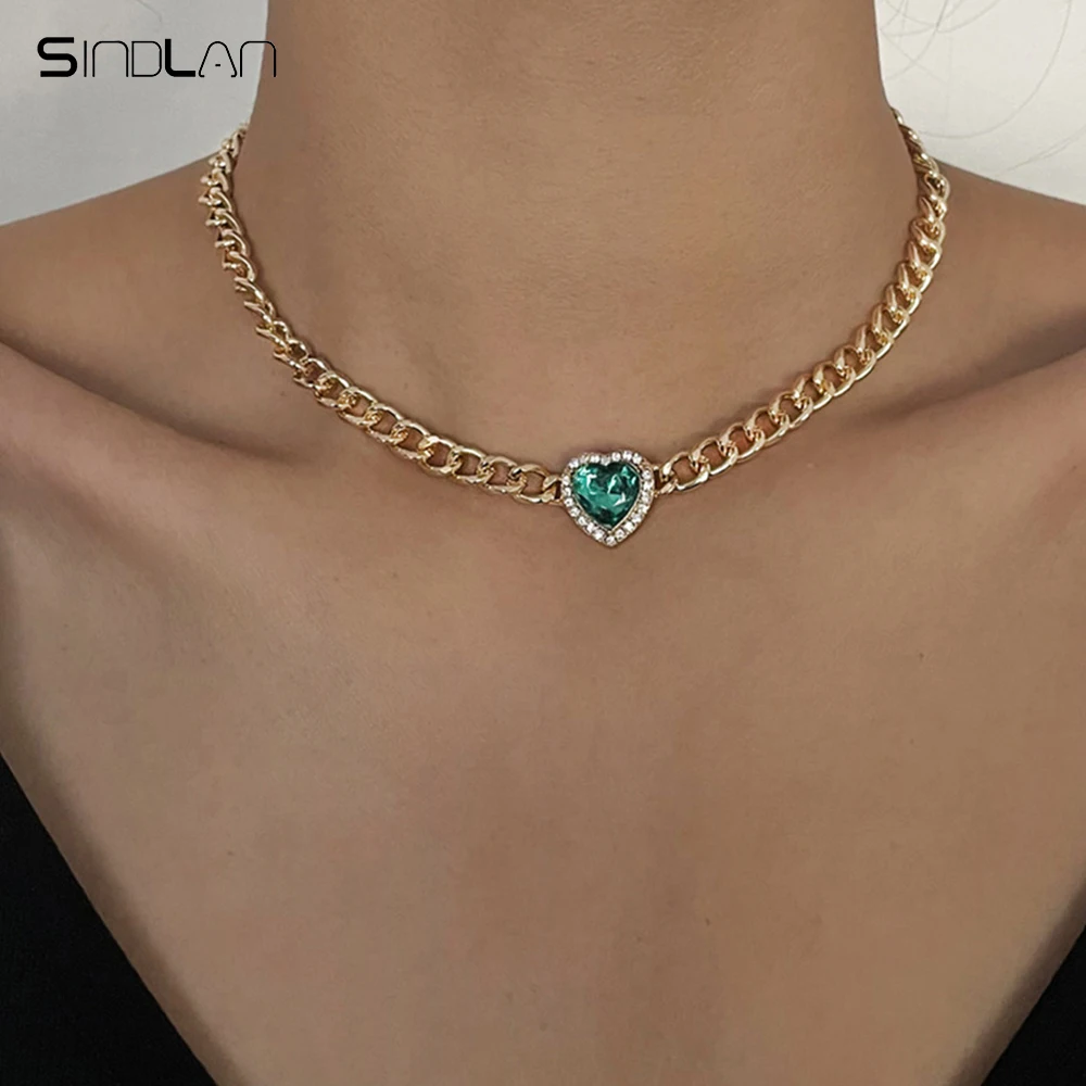 

Sindlan Vintage Green Crystal Heart Pendant Necklace for Women Charms Gold Color Chain Rhinestone Choker Fashion Jewelry Collar