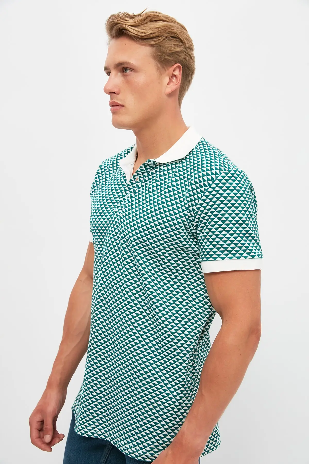 

Trendyol Male Slim Fit Short Sleeve Button Polo Collar T-shirt TMNSS21PO0265