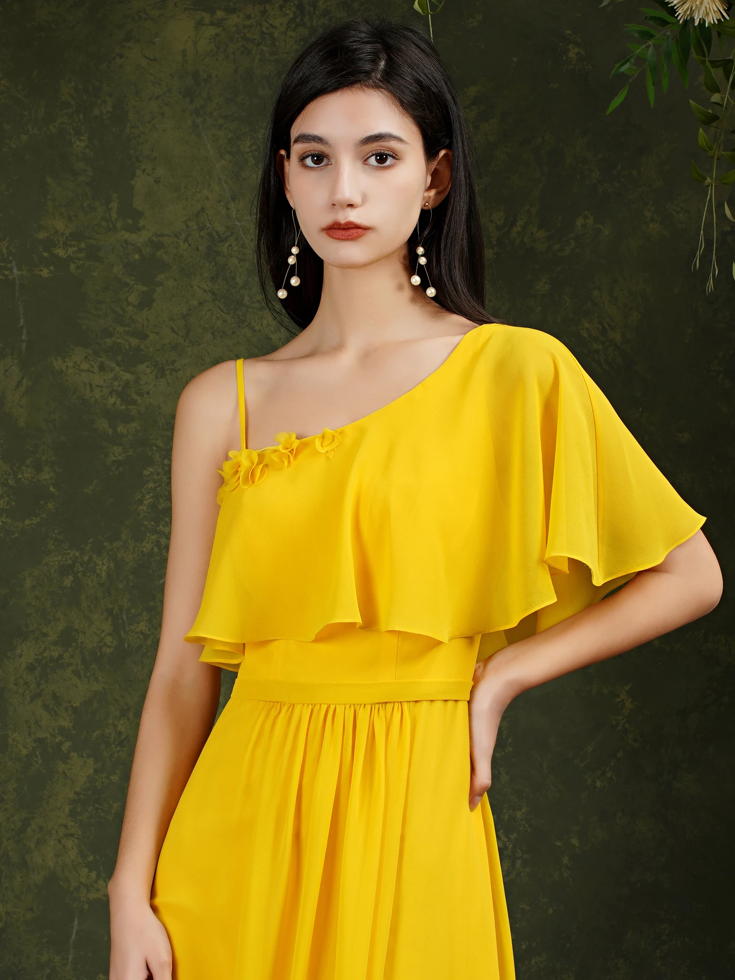 Шифоновые платья подружек невесты с карманами трапециевидного силуэта