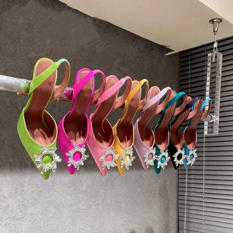 

Pointed high-heeled sunflower diamond button crystal wine glass with sandals for women