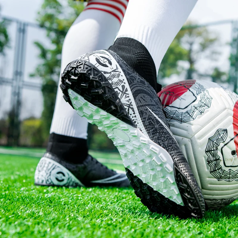 Men Football Boots Outdoor Original Soccer Cleats Shoes Comfort Non-slip Training Sneakers Turf Futsal Tenis Soccer Hombre