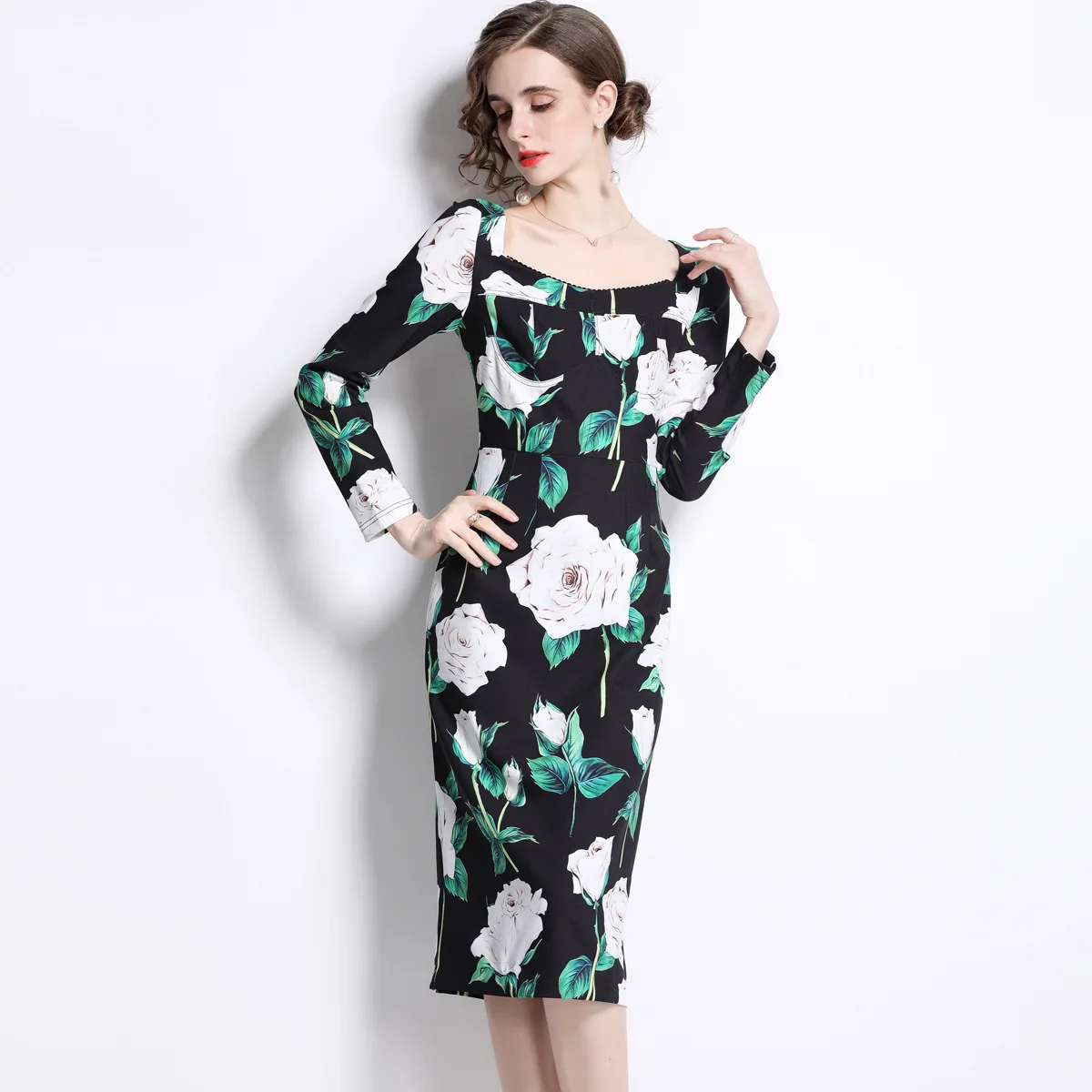 

Women's Fashion Temperament Trend Sexy Retro Careful Machine Square Neck Long-sleeved Printed Slim One-step Skirt