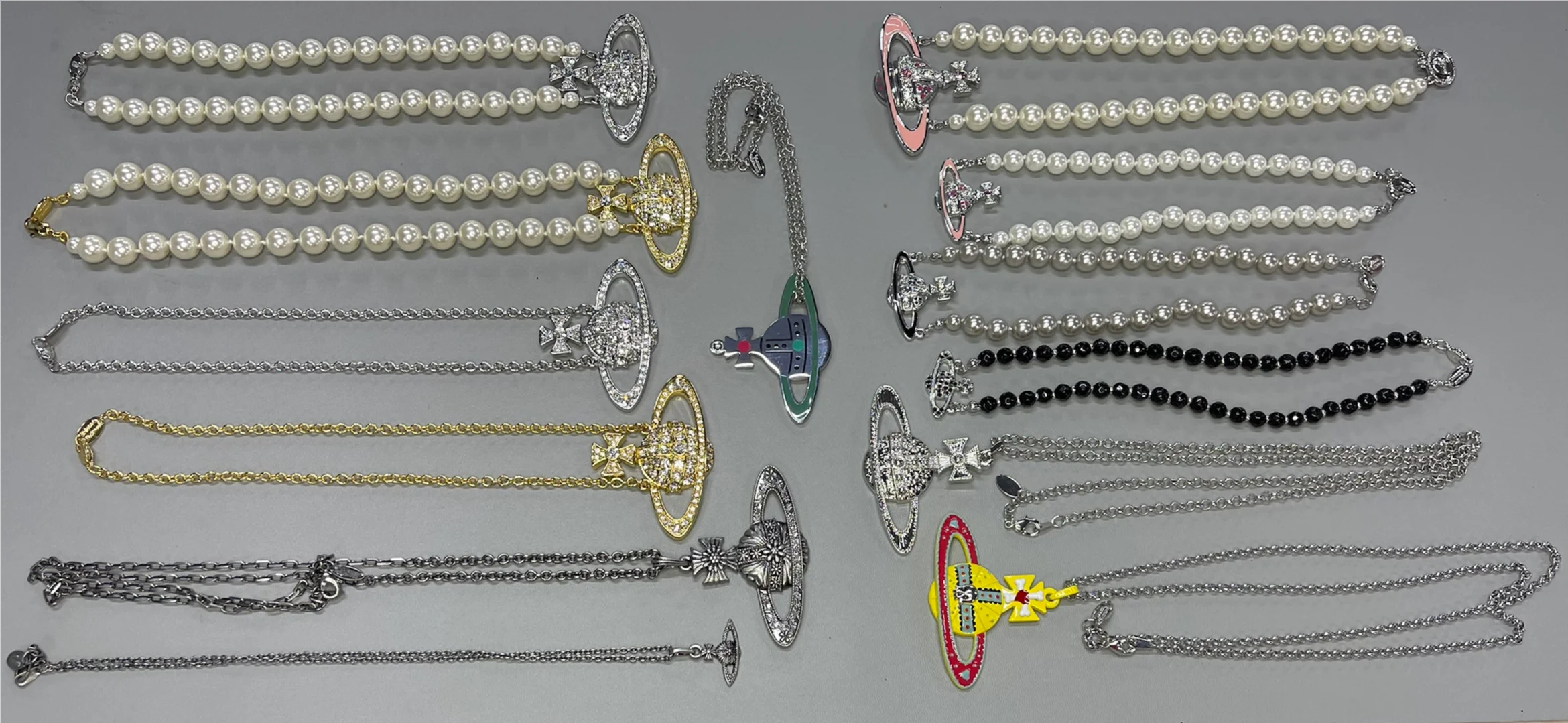 

planet Little Saturn hot paint, full diamond mixed series fashionable and unique punk style pendant necklace, ladies accessories